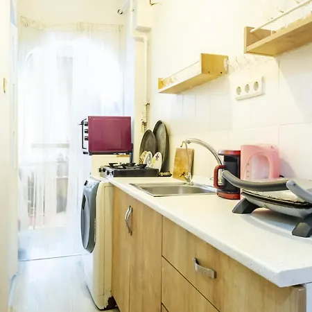 Lovely Flat Near Taksim Square In Cihangir Apartment Istanbul